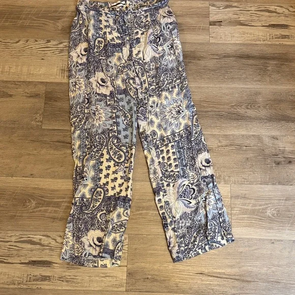 Jules & Leopold Blue and White Paisley Pants - Picture 2 of 7